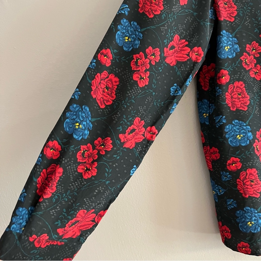 Vintage Alcott & Andrews 100% Silk Black Floral Roses Button Down Blouse Sz 4 - Picture 5 of 12